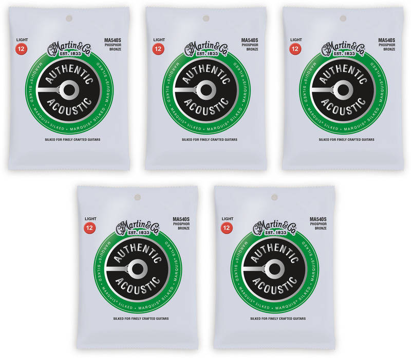 こちらの商品はメール便で発送します。詳細についてはこちらを必ずご確認ください。伸縮に強い高張力な芯線を特徴とし、これまで以上にサウンドのみならず耐久性に優れたマーチン弦Authentic Acoustic（オーセンティック・アコースティック）MARQUIS SILKED（マーキス・シルクド）シリーズ弦Light .012 .016 .025 .032 .042 .054 MA540S