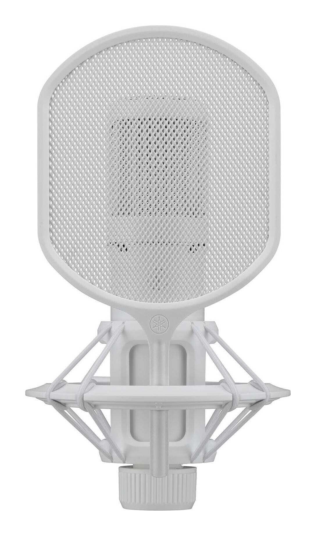 こちらの商品はお取り寄せとなります。3日～1週間ほどでお届け可能です。メーカー品切の際はお時間を頂きます。感動を届ける、世界への入口音楽やパフォーマンスを生み出すアーティストやクリエイターにとって、演奏の興奮や感動を、一切の妥協なく、世界中へ届けることがこれまで以上に容易になりました。ヤマハ「YCM705」コンデンサーマイクロフォンは、音楽制作、ライブストリーミング、さらには自宅での動画コンテンツの録音に最適です。きわめて繊細な音のニュアンスまで精確に捉える1インチのラージダイアフラムコンデンサーカプセルを採用し、パッドスイッチやローカットスイッチを搭載。あなたの録音表現を新たな次元へと導きます。「YCM705」とともに、最高のパフォーマンスへの旅を始めましょう。表現のすべてを忠実に捉える優れた収音性能「YCM705」の心臓部には、金蒸着ダイアフラムを使用した、カスタム設計の1インチラージダイアフラムコンデンサーカプセルを採用しています。デュアルダイアフラムカプセルにより音響応答特性が向上し、感情豊かなボーカルの繊細な声の息づかいや、楽器を演奏する指づかいも逃すことなく、音の細部まで忠実に捉えることができます。さらに、指向性がカーディオイドであるため、狙ったサウンドを捉えやすく、プロフェッショナルな仕上がりを実現することが出来ます。これにより、ミュージシャンやプロデューサーが音に込めた感情をあるがままに精確に表現し再現する、「True Sound」が実現します。パッドスイッチにより、多彩な録音を実現「YCM705」には、入力信号を3段階(オフ、-10 dB、-20 dB)で減衰させるパッドスイッチが搭載しています。録音対象に応じてスイッチを設定することにより、ボーカルやアコースティックギターはもちろん、ドラム、木管楽器や金管楽器、ピアノなど、強いピークを持つ音圧レベルが高い楽器の録音にも柔軟に対応できます。使いやすいローカットスイッチにより、ミックス前でも音質を最適化「YCM705」は、エアコンのうなり音など低音域の不要な環境音を軽減し、音源のクリアな録音を実現するローカットフィルターも内蔵しています。また、複数の楽器を別トラックに録音する際に、互いに干渉しあう不要な低周波数帯域を排除・調整することにより、最終的なミキシングプロセスの負担を軽減します。精巧な楽器からインスパイアされたデザイン「ダイナミックマイクYDMシリーズ」と同様、「YCM705」は、管楽器が持つ優雅な曲線を思わせるスタイリッシュなデザインを採用しています。丈夫さと美しさを兼ね備えたこの製品は、堅牢なメタルボディにマットな表面仕上げが施されています。洗練されたデザインときめ細やかな質感は、魅力的であるだけでなく、価値あるレコーディングアイテムとして所有欲を掻き立てます。音質を向上させる豊富なアクセサリーラインナップアクセサリーには、マイクスタンドから伝わる振動を軽減するショックマウントや、音質を損なうことなくボーカル録音時の破裂音を防止するポップフィルターがあります。「YCM705」にはこれら全てが同梱し、コンテンツの品質を向上することができます。形式:1インチラージダイアフラムDCバイアス型コンデンサー指向特性:カーディオイドアドレスタイプ:サイド周波数特性:20 Hz-20 kHz最大入力SPL:120/130/140 dB(0/-10/-20 dB PAD)(0.5%THD at 1 kHz)感度:24 mV/Pa(-32.5 dBV/Pa)at 1 kHz,0 dB PAD,1 Pa=94 dB SPLコネクタータイプ:XLR寸法(マイクのみ):O55 x 219 mm質量(マイクのみ):671 g(マイクのみ)、842 g(ショックマウント含む)同梱品:ショックマウントx 1、ポップフィルターx 1、マイクポーチx 1、5/8インチ―3/8インチ変換ネジ(ショックマウントに取付済み)x 1、ショックマウント用スペアゴムリング(予備)x 4、取扱説明書