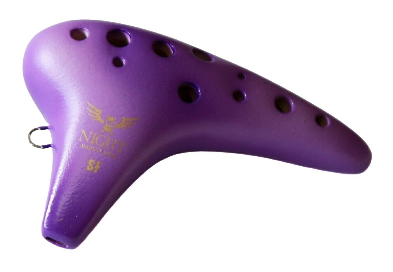 ～調 Shirabe～　やわらかい音色をもとめて、次のステップに応えてくれるオカリナです。オカリナを始められて、入門段階を修了された皆様へ、よりオカリナらしい音色をお楽しみいただきたいという願いを込めて製作したモデルです。「調」～Shirabe～ の深く優しい音色をお感じください。「調」～Shirabe～ の特徴管の内部への音の響きが感じられます。透明感のある音色を奏でます。室内や限られた空間に適した優しい音量です。※ 食品衛生法上の安全基準を通過した塗料を全面的に使用しているので安心してお使いいただけます。40×115×75mm 120g