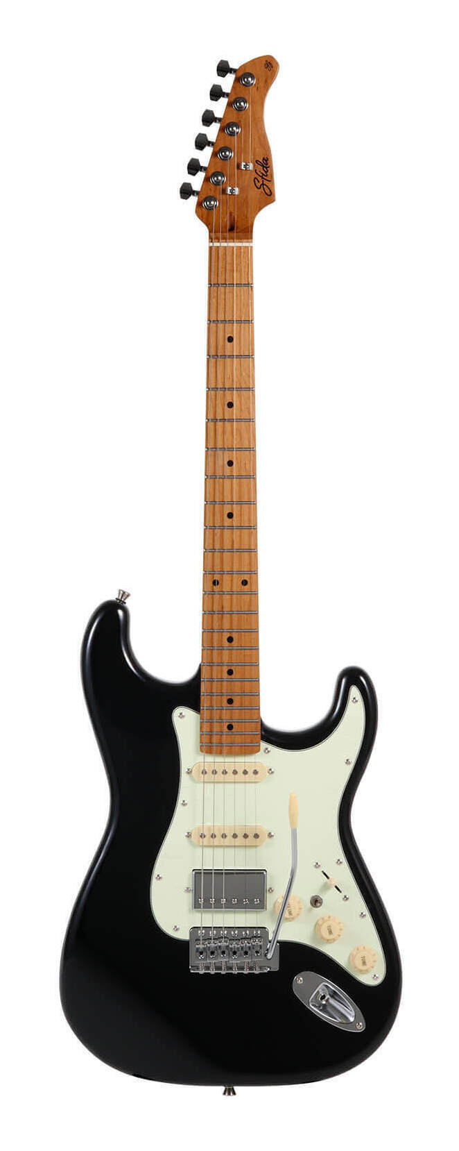 こちらの商品はお取り寄せとなります。3日～1週間ほどでお届け可能です。メーカー品切の際はお時間を頂きます。※画像は撮影用商品のため、お届けの際の商品とは異なります。定番のSTスタイルをベースにした「SST-450」は、SSHピックアップレイアウト＆ローステッド・メイプルネックを採用した、機能性の高さと低価格を兼ね備えたコストパフォーマンスに優れたモデルです。搭載されるピックアップは、Sfidaブランド専用に設計されたものです。リアポジションのハムバッカーには、シングルコイル・トーンに切り替え可能なコイルタップ機構を備えており、独立したミニスイッチにより演奏中でもスムーズに切り替えが行えます。ローステッド・メイプルとは、メイプル材を高温で熱処理し、内部の水分や油分を取り除くことで、長年使い込まれた木材に近い状態へ仕上げた素材です。この工程により、木材の歪みやねじれが起こりにくくなり、耐久性が向上。さらにサウンド面では、音の明瞭さやクリアさが増し、音の伸びや豊かな響きを得られます。もともとはハイエンド楽器にのみ使われていた技術ですが、近年はビギナー向けの価格帯にも採用されるようになり、手軽にそのメリットを体感できるようになっています。Sfida(スフィーダ)製品は、海外拠点の中でも最も高い技術力を誇る工場を採用し、Sfida専任スタッフが品質管理を徹底。高いパフォーマンスを安定して提供いたします。現地工場での厳格な出荷前検品に加え、キクタニミュージック内の専門部署にて、最終検品および出荷前の調整も実施しております。お客様に安心して製品をご使用いただけるよう、万全の体制で品質管理に取り組んでいます。スペックBody:PoplarNeck:Roasted MapleNeck Joint:Bolt-onNumber of Frets:22Fingerboard:Roasted MapleFingerboard Radius:305Nut Material:BoneNut Width:42mmScale:25.5inchBridge:Vintage Style TremoloPickup:Sfida Original Pickup(S-S-H)Control:1 Volume,2 Tone,5-Way Switch,Coil-TapBody Finish:Gloss付属品:レンチ、ギグバッグ生産国:中国※商品の仕様、価格並びに付属品などは予告なく変更することがあります。※製品の特性上、製造過程で微細な研磨痕や擦れが生じることがございます。これらは製品の品質や性能に影響を及ぼすものではございません。※お使いのブラウザや環境により実際の商品と色が異なる場合がございます。