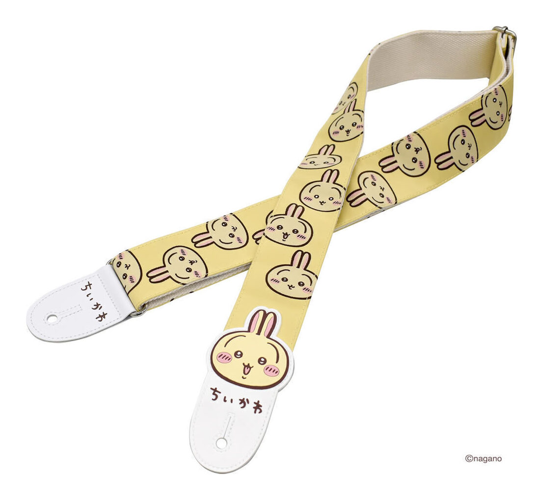 ※画像は撮影用商品のため、お届けの際の商品とは異なります。【ゆうパケット発送】・お問い合わせ番号による郵便追跡サービスがご利用いただけます。※一部定形外郵便発送商品には追跡サービスはございません。・お届けは郵便受けへの投函で完了となります。・日付・時間帯指定はお受けできません。・お届けまで2～5日ほどかかります(お届け地域により異なります)。・繁忙期やお届け地域によっては10日前後かかる場合がございます。・配達の遅延・紛失または破損した場合の補償はございません。・郵便受けに入らないサイズの商品は持ち戻りになる場合がございます。ちいかわ キャラクターたちがギターストラップになりました!ちいかわ、ハチワレ、うさぎのおかおを全面にアピール!ストラップの表面にはちいかわたちのかわいい表情をレピア織りで美しく表現、裏面は手触りの良いアクリルテープを合わせました。取り付け部は本革仕様(手前側はPVC+ 本革)と華やかな仕上がりです。■ギター/ベース用ストラップ■素材:PVC/ 本革・ポリエステル (レピア織り)・アクリルテープ■ストラップ幅:約5.1cm■ストラップ長:約84cm～(145～150cm)*生地・製法の都合上、長さに3～4cmほど個体差が生じます。予めご了承ください。