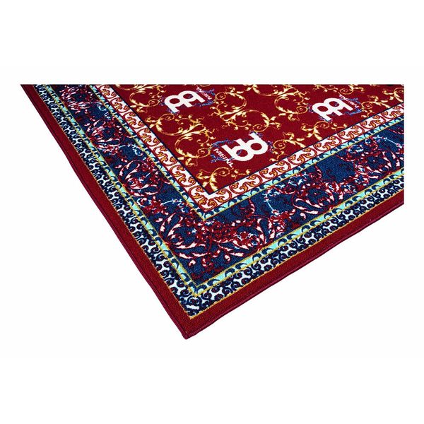 【お取り寄せ】※メーカー品切れの場合、お時間をいただく場合もございます。お急ぎの方はお手数ですが、ご注文の前にメールで在庫の確認のお問い合わせを下さい。Drum RugsMEINLドラムラグは、ドラマーやパーカッショニスト用に特別にデザインされています。しっかりと生地が織り込まれており、スタンド類が演奏中にずれることを防ぎます。LARGE ラグはフルサイズで、どのドラムセットやパーカッションセットにも使用可能です。ドラムスローンを乗せる幅があり、ハードウエアをすべてラグ上に配置することも可能です。ドラムライザーのカバーとしても最適です。グラフィックがよりパーソナライズされた雰囲気を演出します。ラグの裏側は滑り止め仕様のゴム製で、どのような場所に敷いても演奏時のズレを防ぎます。耐久性があり、スパーがラグを貫通してしまうこともありません。バッグと持ち運びに便利なラグの巻き上げ用ストラップが付属しています。サイズ：200cm×200cm