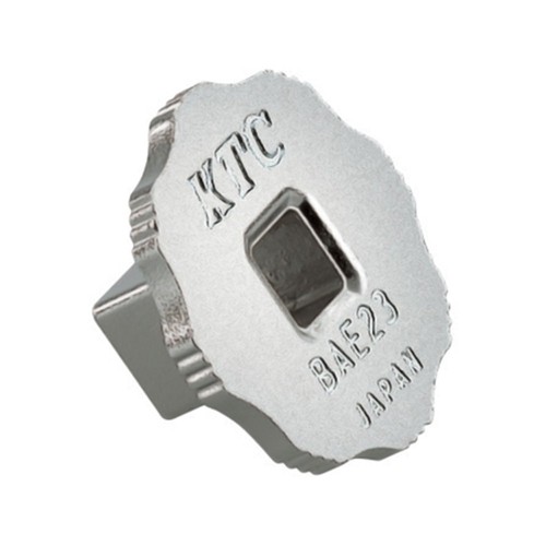 商品サイズ(約):幅28 高さ13 奥行28(mm)。 重量(約):10(g)。 差込角:6.3sq.9.5sq.。 全長短縮タイプ。 マグネット付き。