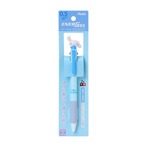 本体サイズ:約幅2.5×奥行2.5×高さ16.7cm。主な材料・原料:ABS樹脂 0.5mm。インク色:黒、赤。ノック式。高い速乾性。書類などをしっかり挟めるバインダークリップ付き。替芯はサンリオでの取り扱いはございません。 (C) 2025 SANRIO CO., LTD. 著作 株式会社サンリオ