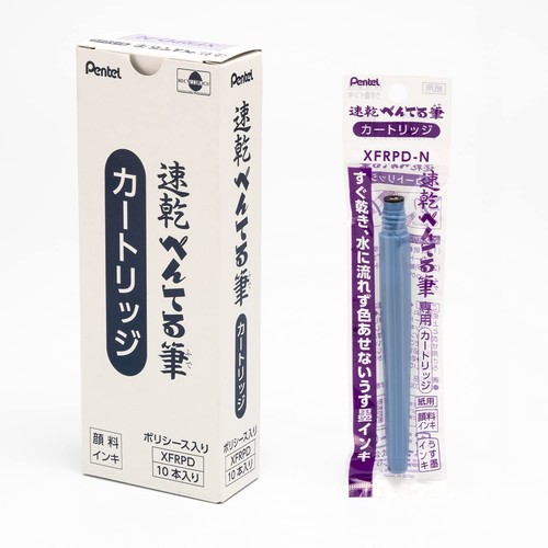 特長速乾ぺんてる筆(うす墨)カートリッジ 10本 1本あたりサイズ/重さ幅 13mm、奥行 13mm × 長さ122mm/9g インキ色うす墨 材質後軸=再生PE、尾栓=PE