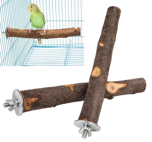 商品仕様インコなどの小型の鳥や中型の鳥用の止まり木 2本セット(ワッシャ×4個とネジ2本付き)。長さ:〓25cm 枝の直径は1.5~2.5cm(太い部分)です。 自然りんごの木自然木を使用するので、高温乾燥処理で、ペットの健康とおもちゃが噛まれて壊れることを心配しないでください、安心してご使用ください。※天然木のため、サイズや形状に多少の違いがあります、ご了承ください。 取り付け簡単工具不要、端部の固定金具にて、簡単にケージに取り付けることができます。 ストレス解消インコやオウムなど鳥のペットのおもちゃにお使い頂けるの止まり木になります。ケージ内に自然を作り出し、愛鳥の休息場所にピッタリで、爪や嘴とぎにも最適です。 多種類の鳥に適応文鳥、ハムスター、ウサギ、オカメインコ、ウロコインコ、セキセイインコ、ボタンインコなど小型、中型インコや鳥にオススメです。