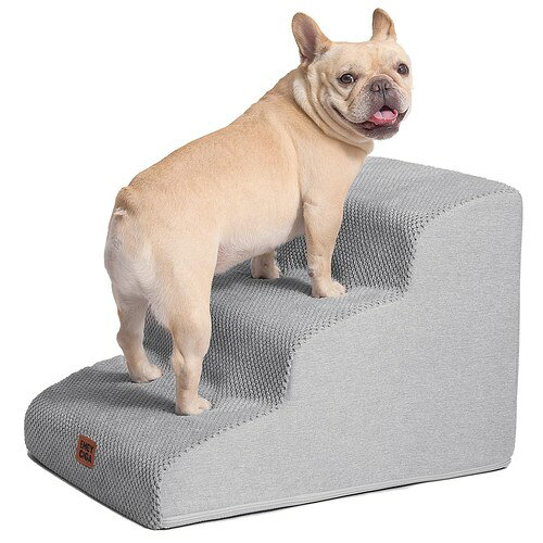 快適なペット階段このフォームの犬用階段は、ベッド、ソファ、または他の家具の端に直接設計されているため、ペットが快適に上り下りできます。これは小型犬用階段です。 ユニークなデザイン純粋な泡の33D密度により、この階段はペットが上を歩くときにより安定します。犬用ベッドステップはペットが移動する際に強力なサポートを提供します。低角度斜面設計で関節を保護します。 3種類の段数から選べるこの犬用階段は、2段・3段・4段の3サイズをご用意しています。2段は高さ約33cm、3段は約43cm、4段は約53cmの椅子・ソファ・ベッドに対応しています。 洗濯犬用ステップに取り外し可能で洗えるカバーが付いており、ウール製で手洗いまたは洗濯機で洗うことができますので、清掃時間を節約することができます。 注意事項発泡体を袋から取り出した後、24～48時間待ってから使用してくださいません充分膨らんだ後使用しなさい。内部素材(発泡体) を水洗いしないようご注意ください。