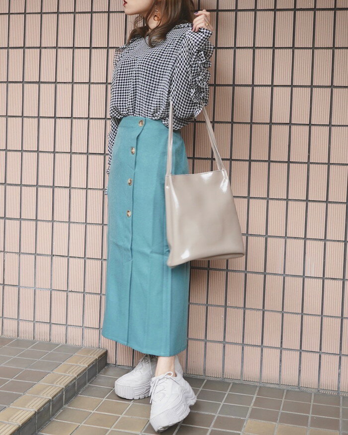 Button Design H-Line Skirt（green）【新作スカート】【グリーン/緑】【タイトスカート】【ロングスカート】【ボタン】【ウエストゴム】【春物スカート】【ADG】【A.D.G】【エーディージー】