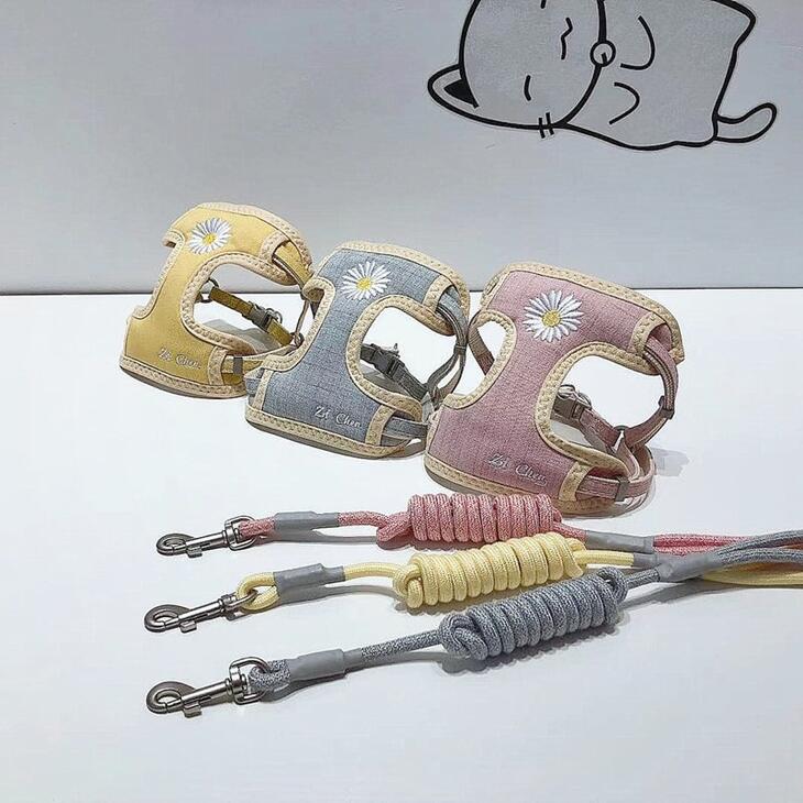 犬 ハーネス リード セット 小型犬 猫 胸当て 花柄 可愛い 通気性抜群 おしゃれ 散歩用 胴輪 調整可能 反射 安全設計 ペット用品 犬用ハーネス 猫用ハーネス 胸背ハーネス 柔らかいリード付 2点セット メール便送料無料【a023】 - Image 3