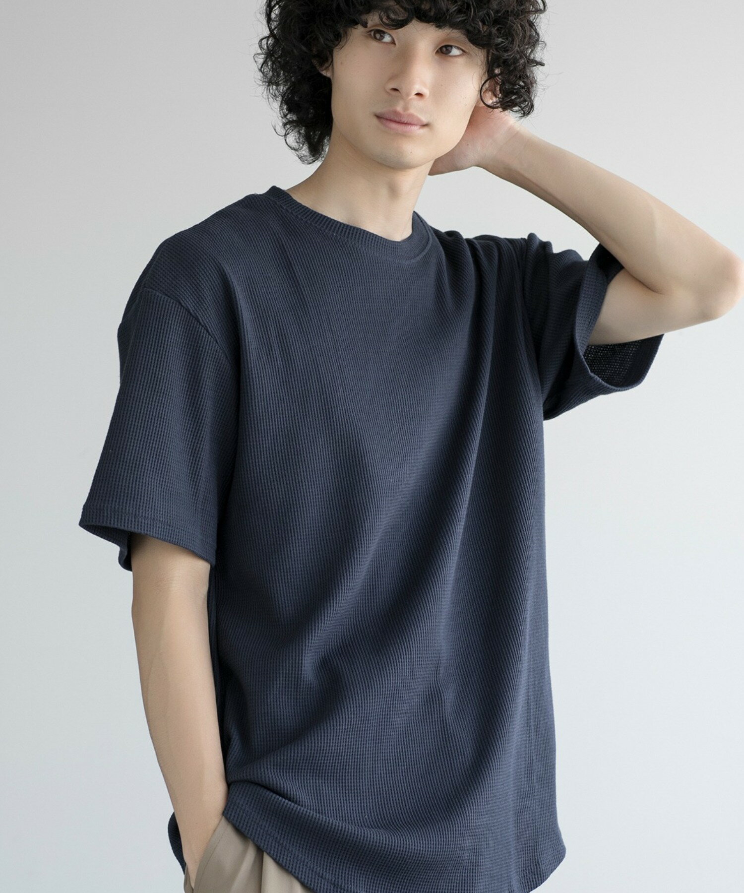 Rakuten - 【TEXTURED KNIT TEE】tシャツ メンズ 半袖 綿 綿60％ シンプル カットソー 半袖tシャツ トップス 春 夏 秋 韓国 ライク おしゃれ シンプル ベーシック 伸縮性【ふっくらとした生地design】