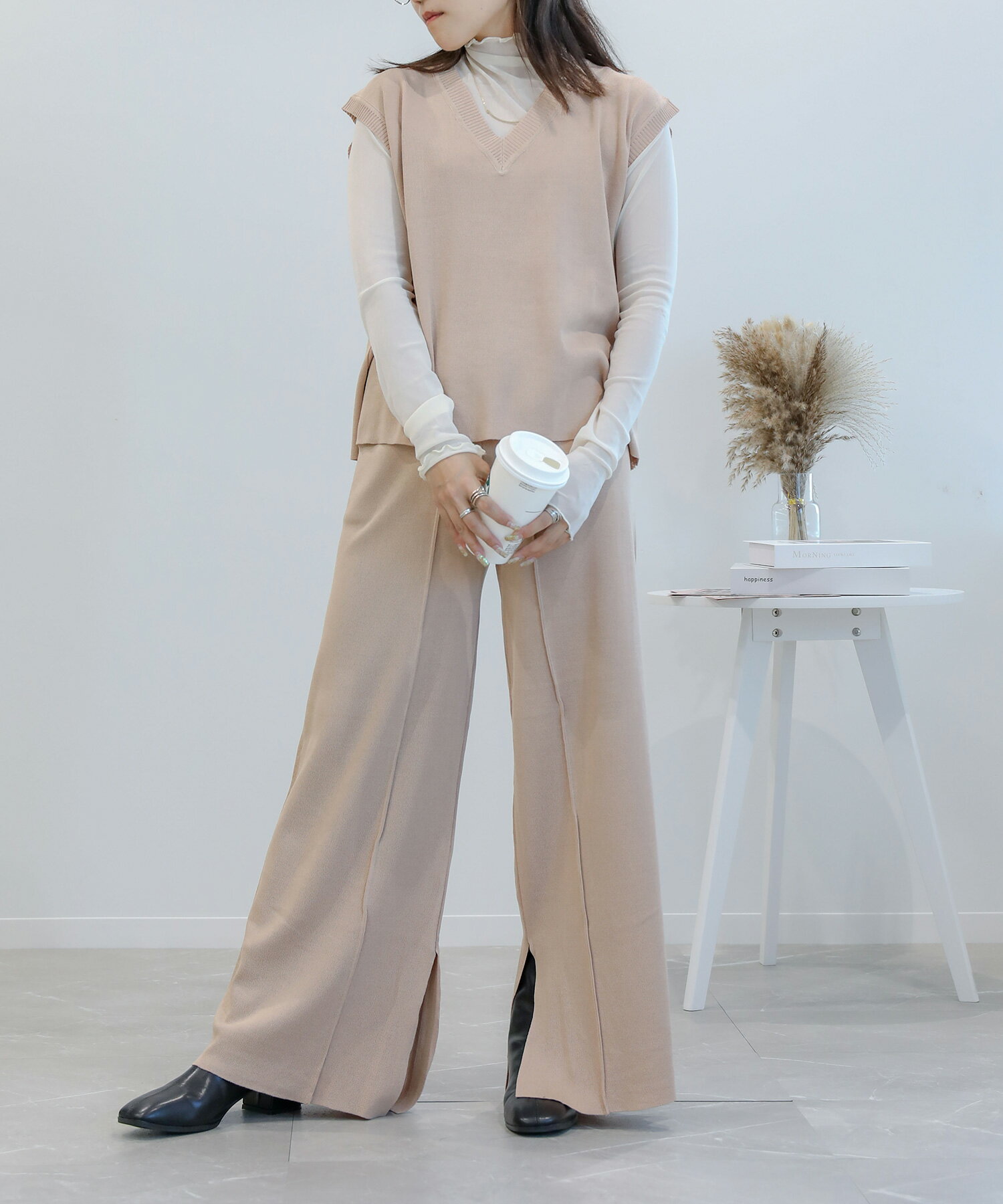 【クリアランス価格!!】【Soft Touch Knit】セットアップ ニット レディース 上下セット ニットセットアップ ベスト ワイドパンツ サイドスリット おしゃれ 大人かわいい 韓国 ライク レーヨンブレンド【レーヨンブレンド滑らかソフトニット】