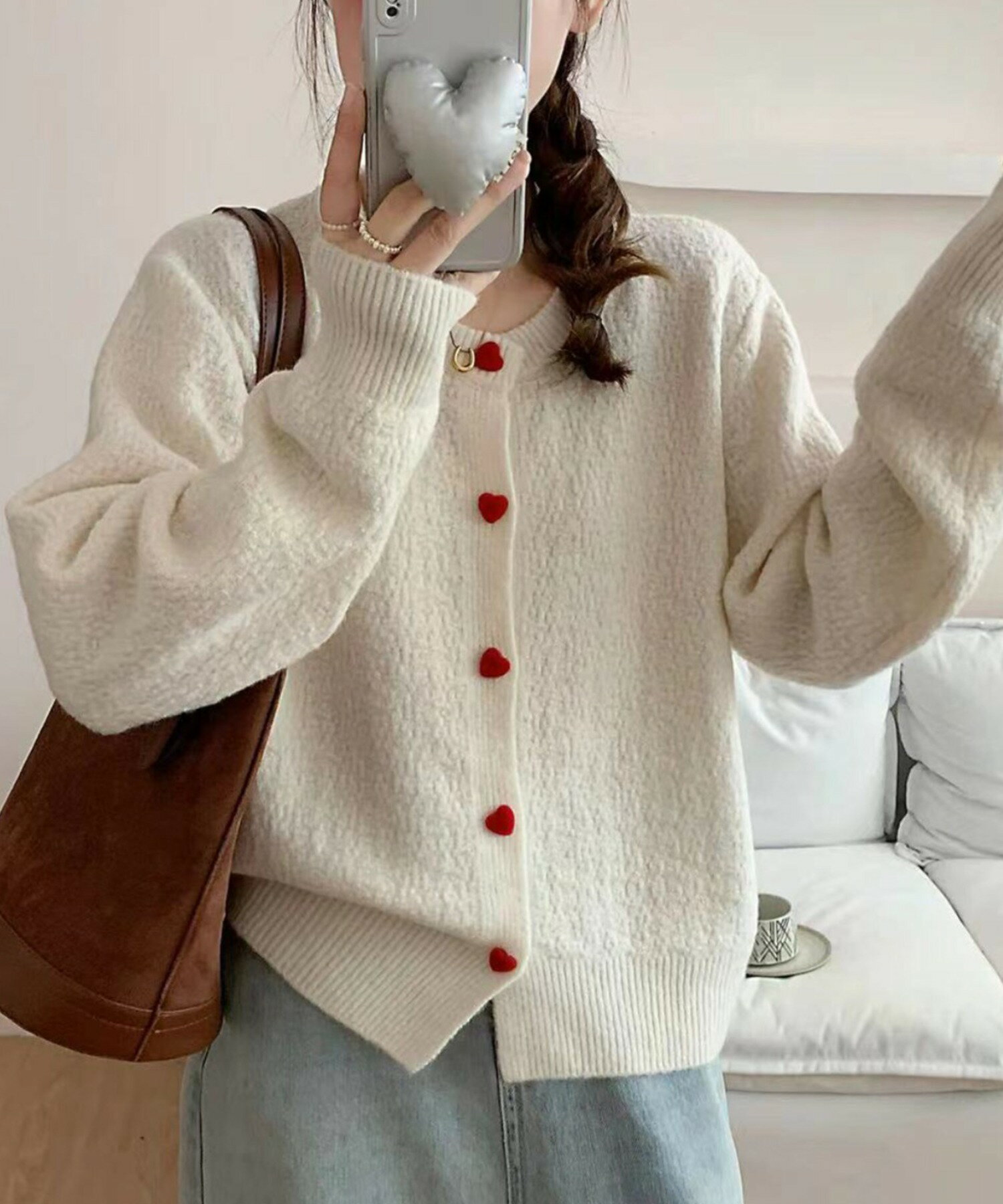 【2025AW】【aimoha】カーディガン ハートボタンモコモコニットカーディガン レディース おしゃれ感 レディース シンプルなデザイン　着心地がよい ふゆ　ボタン付き