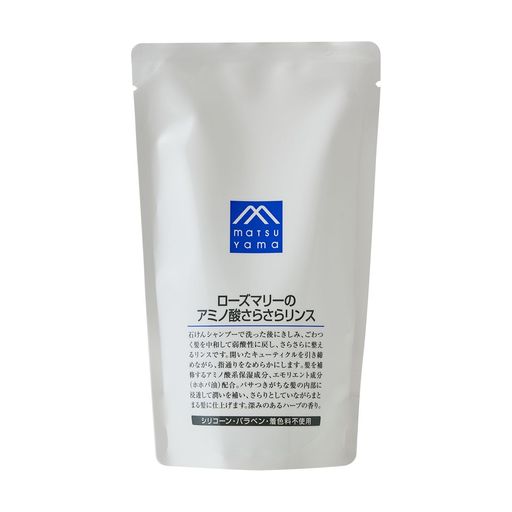 石けんシャンプーで洗った後にきしむ髪を中和して弱酸性に戻し、さらさらに整えるリンスの詰替用です。開いたキューティクルを引き締め、傷みやすい毛先まで指通りなめらかにします。 髪を補修するアミノ酸系保湿成分とエモリエント成分(ホホバ油)配合。内部にまで浸透して潤いを補い、パサつくことがなく、しっとりまとまる髪にします。 植物性有用成分として、髪の表面をつるつるとなめらかに整え、しっとりまとめる「加水分解コメタンパク」を配合しました。 【香り】ローズマリーとパチョリ精油の深みのあるハーブの香り 【不使用成分】シリコーン・パラベン・着色料