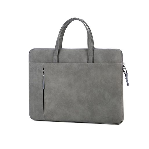 【サイズ】13~13.3インチ:外寸 約:35*26*3cm、内寸 約:33.5*24.5*2.5cm。 14~14.6インチ:外寸 約:36*27*3cm、内寸 約:34.5*25.5*2.5cm。 15~15.6インチ:外寸 約:40*28*3cm、内寸 約:38.5*26.5*2.5cm。コンピュータバッグは、最も人気のある15~16インチのラップトップと一致することができます。 ※必ずお使いの機器と当ケースの収納寸法をご確認の上お買い求めください。 【360°保護ノートパソコンバッグ】ノートpc ケース表面は、耐水性、耐擦傷性、耐摩耗性に優れた高級PU製です。四周防撞护角、内側の厚みのあるリント保護パッドは、ほこり、汚れ、衝突、衝撃、偶発的な引っかき傷から機器を360°保護します。 【大容量ストレージパソコンケース】ラップトップ用のメインポケット、前面に2つのポケットがあります。iPadまたはドキュメント用の前面ジッパーポケットです。もう1つのポケットは、ペン、ケーブル、マウス、イヤホン、携帯電話、iPadなどの小さなアクセサリを収納するために使用できます。
