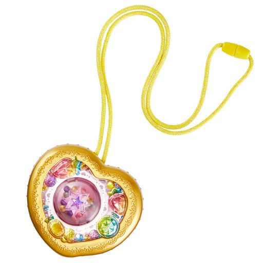 『デリシャスパーティハート 白抜きプリキュア』より、「トッピング変身!ハートフルーツペンダント」が登場! タッチ&amp;くるくるアクションでキュアフィナーレの変身なりきり遊びが楽しめます。中央のスイッチはタッチと回転の2Way仕様で、フルーツのような3色の光が点灯します。 ネックストラップ付きで、ペンダントとして身に着けることが出来ます。 3種のミニゲーム「フルーツミックス占い」「ほかほかハートあつめ」「リズムゲーム」も搭載。 (c)ABC-A・東映アニメーション