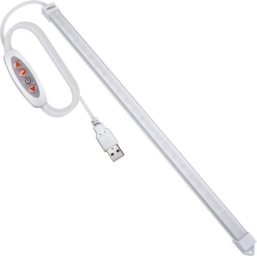 棚下 【目に優しいLEDライト】しっかり明るく照明し且つ省エネの高輝度なUSBバーライトとしてPC周りに最適です。柔らかくて目に優しい暖色系の光が届き、眩しいことが無く、読書や学習、パソコン照明ランプとして、寝室/オフィス/学生寮/リビング/書斎/ベッドサイドなど様々な所に大活躍出来ます。 【工事不要・取り付け簡単】LEDライトでは両面テープが付属し、電気工事不要で壁や棚など色んな場所に貼り付けるだけですぐに使えます。裏面に磁石もあり、鉄面にしっかりとくっつくことができます。 【三段階調色/無段階調光】スイッチの光色変更ボタンを押すだけで、3段階の調色が出来ます。また調光ボタンを押すだけで無段階調光が可能になり、用途に合わせて簡単に変更することが出来ます。 【付属品内容】USBライトx1、3Mの両面テープx4、丸の磁石片x2、簡単な取り付けで何方でも簡単に幅広くご利用頂けます。 【環境保護】高品質の材料で作られ、紫外線、鉛、水銀などの汚染物質を含まず、虫が寄り付きにくくなっています。保証期間:お買い上げの日より1年間となります。