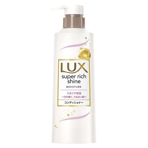 保湿・つや 30年間の研究を経て進化を遂げてきたラックス。全面リニューアルを経て、髪の深層まで浸透しパサつく髪を保湿する新処方設計に。パサついた髪も集中保湿で、一日中輝くうるおい髪へ。 リッチゴールドセラム*1(保湿成分)を製品中60%配合。ウォータリーエキス*2配合 *1ホホバ種子油、ヒアルロン酸Na、加水分解ヒアルロン酸、アルギニン、酢酸トコフェロール、グリセリン水溶液 *2ココナッツウォーター、アロエエキス:保湿成分 髪の外側だけでなく内側からしっかりケア出来る新処方設計。 髪悩み・なりたい髪別に選べる4タイプ。自分に合ったシリーズを選んで、あなたらしい髪型へ。 朝摘み果実とウォーターブロッサムを感じさせる香り