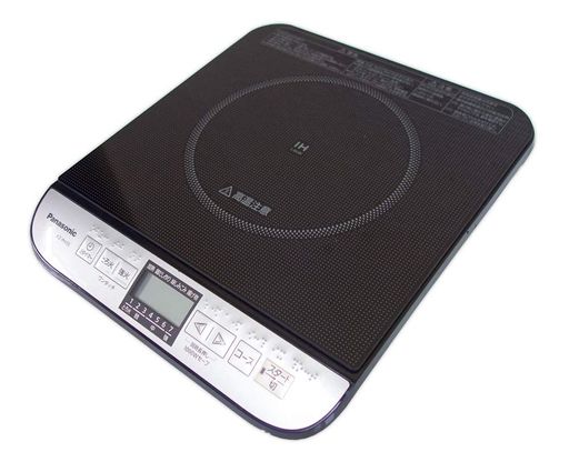 本体:幅30.4cmx奥行34.5cmx高さ5.4cm 消費電力:75W相当~1400W 質量:約2.5kg 付属品:電源コード お鍋のだしが簡単にとれる「鍋だし作りコース」 とろ火・強火が押すだけ「ワンタッチ火力操作」 運転音が気になりにくい「静音設計(弱火以下)」