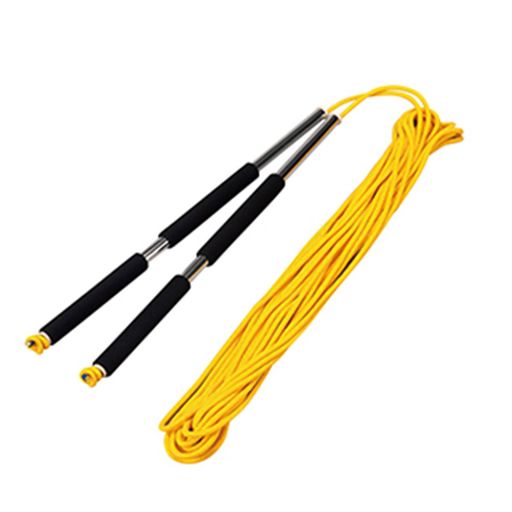 ロープサイズ:直径0.9cmx25m 自重:1.6kg ロープ材質:ポリプロピレン グリップ材質:アルミ(クッショングリップ付) 収納袋付