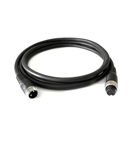 全魚種電動リール専用変換ケーブル、2芯2穴タイプに適用されます。取付ネジは純正と同寸法、緩んだり抜け落ちたりせず安心。コード接続ネジは所軽くて直ぐに接続出来る。 全長:約2m(コネクタ含む)。コネクターは2芯2穴タイプ。他社の商品と比べて、この線はもっと細くて軽いです。携帯にも便利です。 折り曲げ試験、ベンド電源ケーブルの使用寿命がより長い。太いケーブルで保護を行い安心してお使い頂ける設計にしています。 外部には高強度繊維材料を使用し、耐落下力、耐引張力が強い。内部は高品質の銅線を使用し、錆びにくく、曲がりにくく、耐久性が良い。 出荷前に製品が検査されます。ごく一部の問題が発生した場合、弊店にお問い合わせください。保証や交換サービスは無料で提供いたします。