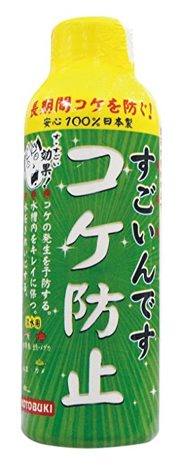 長時間コケを防ぐ！ コケの発生を予防する、淡水用コケ防止剤です。100％日本製なので、安心してご使用いただけます。入れるだけでpH値や硬度が大きく変化することなく、簡単にコケの発生を予防し、水や水槽内をきれいに保ちます あらゆる緑藻類の発生を約1ヶ月予防する効果があります。 ●あらゆる緑藻類の発生予防にすぐれた効果を発揮します。（約1ヶ月） ●飼育水、ガラス面に発生するコケを抑制し、水槽内を美しく保つことができます。 ●本品を使用してpH値や硬度が大きく変化することはありません。 ※※商品画像はイメージです。 メーカー都合等により、予告なくパッケージ、仕様（原材料、生産国、色、形状、サイズ等）の変更がある場合がございます。 あらかじめご了承ください。