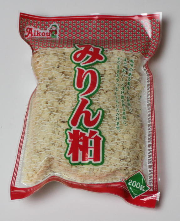 原料のもち米により粘り気のある粒状であり、ほんのりとした甘味が酒粕よりもあります。 更に甘味が欲しい方は少しみりんを加えることをおすすめします。 品名：みりんかす 原材料名：もち米（国産）、米こうじ（国産米）、醸造アルコール、本格焼酎 内容量：200g 加工者：株式会社　愛晃 冷蔵庫にて保管してください。 この商品は通常便にてお送りします。 到着後、速やかに冷蔵庫にお入れください。※※商品画像はイメージです。 メーカー都合等により、予告なくパッケージ、仕様（原材料、生産国、色、形状、サイズ等）の変更がある場合がございます。 あらかじめご了承ください。おやつに最適。 甘酒、漬物などにもお使いいただけます。