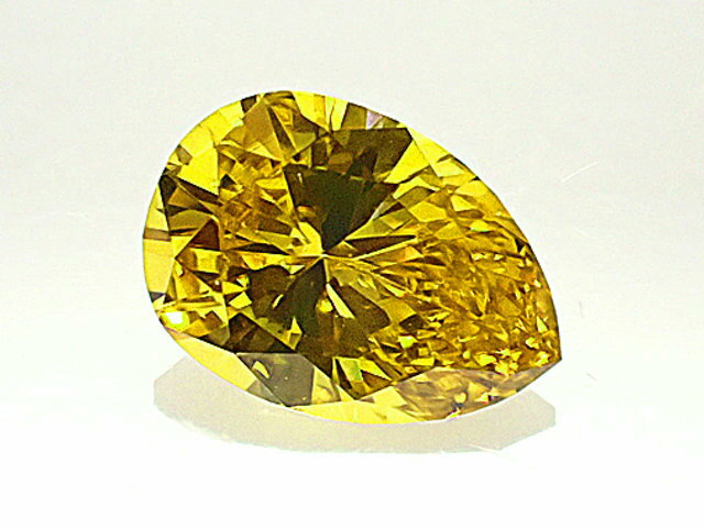 0．281ct　FANCY　DEEP　YELLOW（色処理）　VS1　ダイヤモンド　ルース