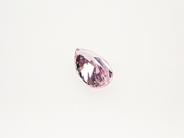 アインインターナショナルの0．060ct　FANCY　PURPLE　PINK　I1　ピンクダイヤモンド　ルース｜アングル2