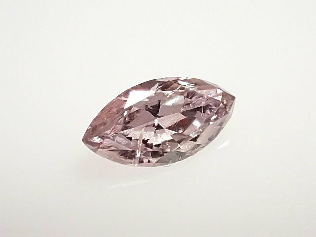 0．104ct　FANCY　LIGHT　BROWNISH　PINK　I1　ピンクダイヤモンド　ルース