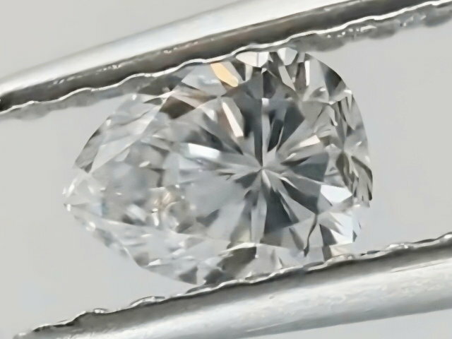 0．337ct　D　VS1　ペアシェイプ　ダイヤモンド　ルース