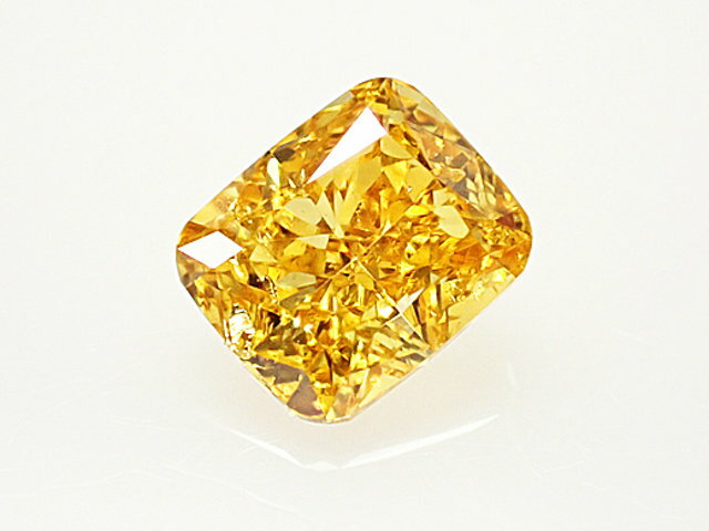 0．315ct　FANCY　VIVID　ORANGE　YELLOW　SI2　イエローダイヤモンド　ルース