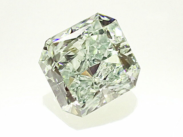 0．44ct　FANCY　LIGHT　GREEN　GIA　グリーンダイヤモンド　ルース