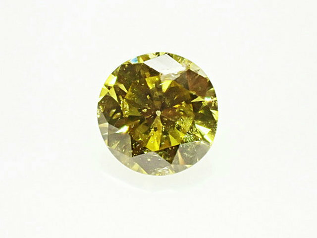 サイズ 3．42－3．51（×2．10）mm 重量 0．161ct カラー FANCY　DEEP YELLOW クラリティ I1 色起源 天然 鑑定機関 中央宝石研究所ソーティング付0．160ct FANCY　DEEP　YELLOW　I1 イエローダイヤモンド　ルース クッキリとした色乗りで主張する、 ファンシーディープ イエローカラー！ 石端からテーブル端に、細かな面キズを伴う インクルージョンなどありますが、 色濃くも、キラキラと明るい煌めきを放ち、 肉眼ではほとんど気になりません。 お手頃価格ですので、ぜひ、 ジュエリーの差し色などでお楽しみください！ 中央宝石研究所ソーティング付 別途 ￥3，850 にて、鑑定書作成承ります。