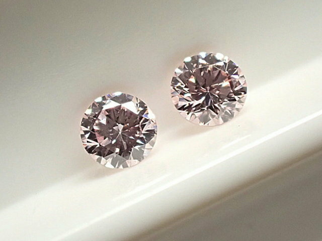 0．039ct　＆　0．043ct　LIGHT　PINK　SI2　ペア組　ピンクダイヤモンド　ルース