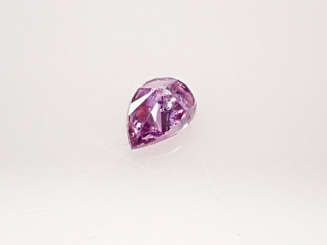 アインインターナショナルの0．085ct　FANCY　VIVID　PURPLE　PINK　I2　ピンクダイヤモンド　ルース｜アングル2