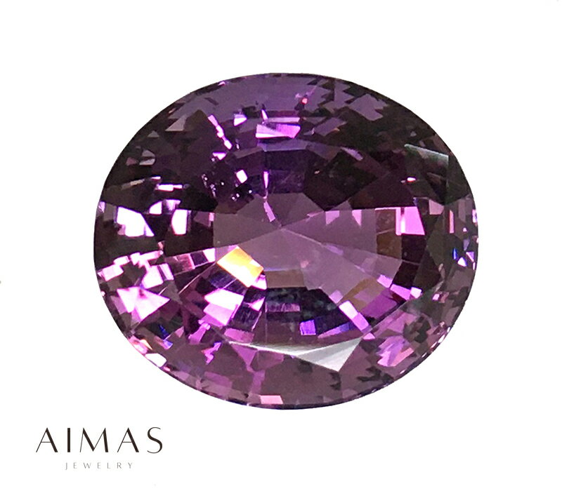 管理番号 047993/2EZW/RMY.E 素材 【石】 アメジスト：24.08ct サイズ 約18.8×16.2×13.5mm 付属品 なし ランク 外し石 商品詳細 鉄分とアルミニウムによる紫色の美しいアメジストは、水晶の中でも最も高い価格で取引されています。 こちらのお品は、まずウルグアイ産と肩を並べるような、美しく深みのある紫に見入ってしまいます。奥行きのあるクリアなボディーの中でネオンがキラキラと煌めきます。白熱灯などオレンジの光の下では、赤いカラーチェンジもお楽しみいただけます。 備考 ※他媒体でも販売中のため、ご用意できない場合がございます。ご了承ください。