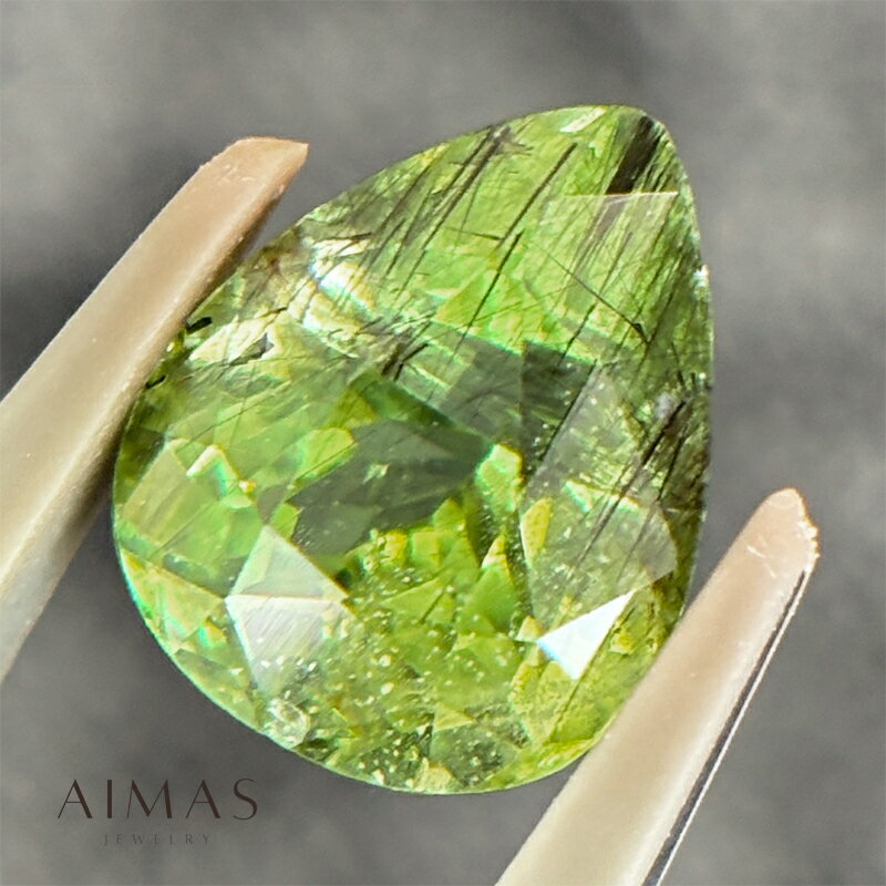 【セール】ルチルペリドット 5.1ct ルース ◆ ペアシェイプ ティアドロップ 雫 しずく 針入り 内包物 黒い線 ルチルインペリドット ルチルペリドットルース 5ctアップ 8月誕生石 裸石 【ルース 送料無料】【製品へのオーダー加工承ります】RLB.R