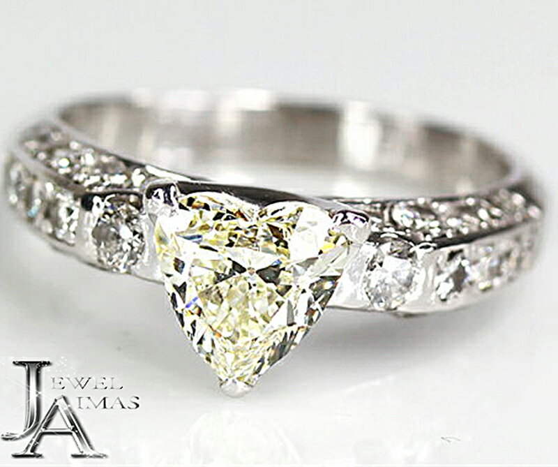 ベリーライトイエローダイヤモンド VERY LIGHT YELLOW 2.022ct SI-2 ダイヤモンド 1.05ct リング PT900 20.5号【中古】【ジュエリー】【送料無料】