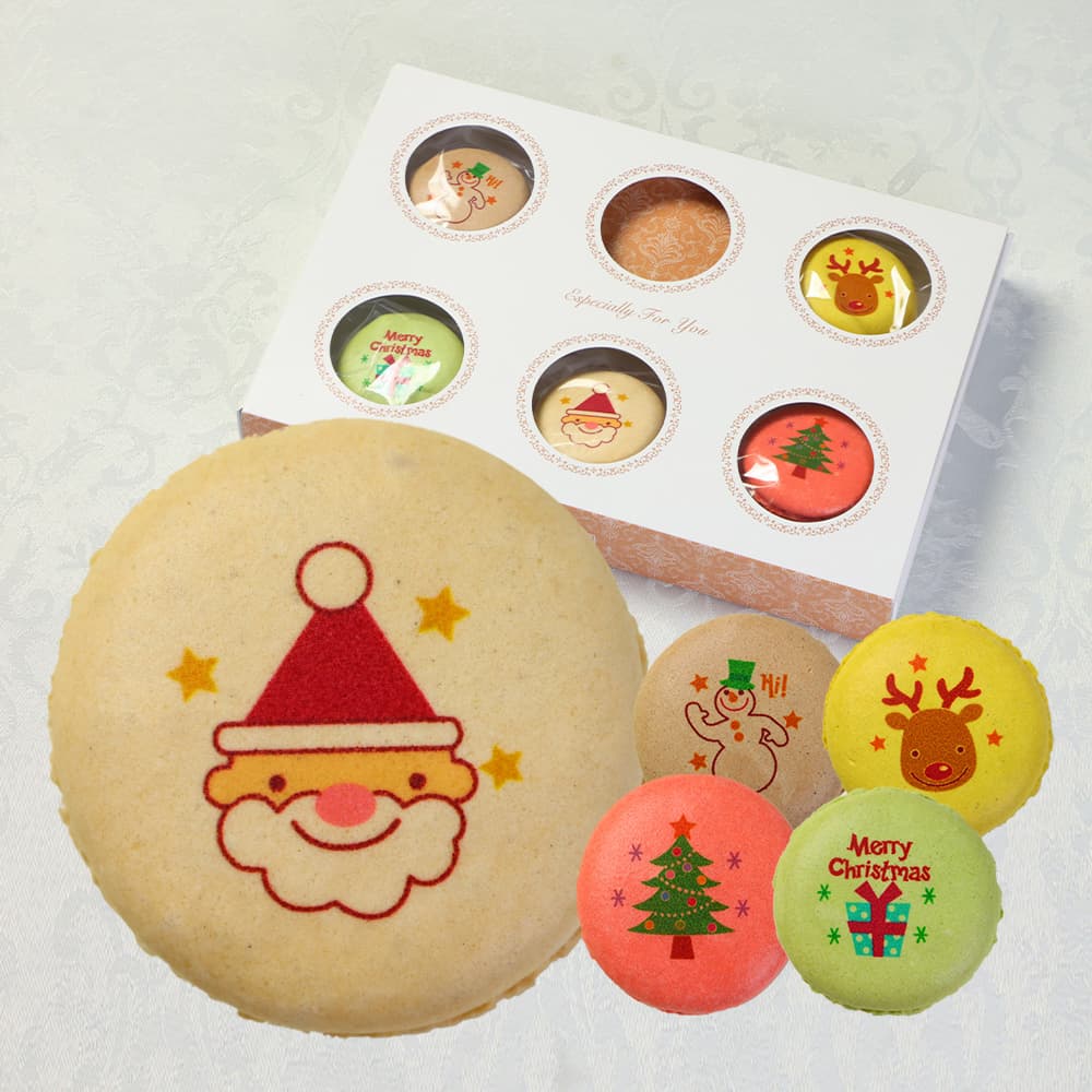 クリスマス マカロン 5個入り 個包装 短納期 | お菓子 スイーツ 詰め合わせ プレゼント ギフト 子供 女性 女の子 かわいい イラスト入り サンタクロース ツリー 12月 予約 差し入れ パーティー プチギフト おやつ お土産 食べ物 merry christmas xmas