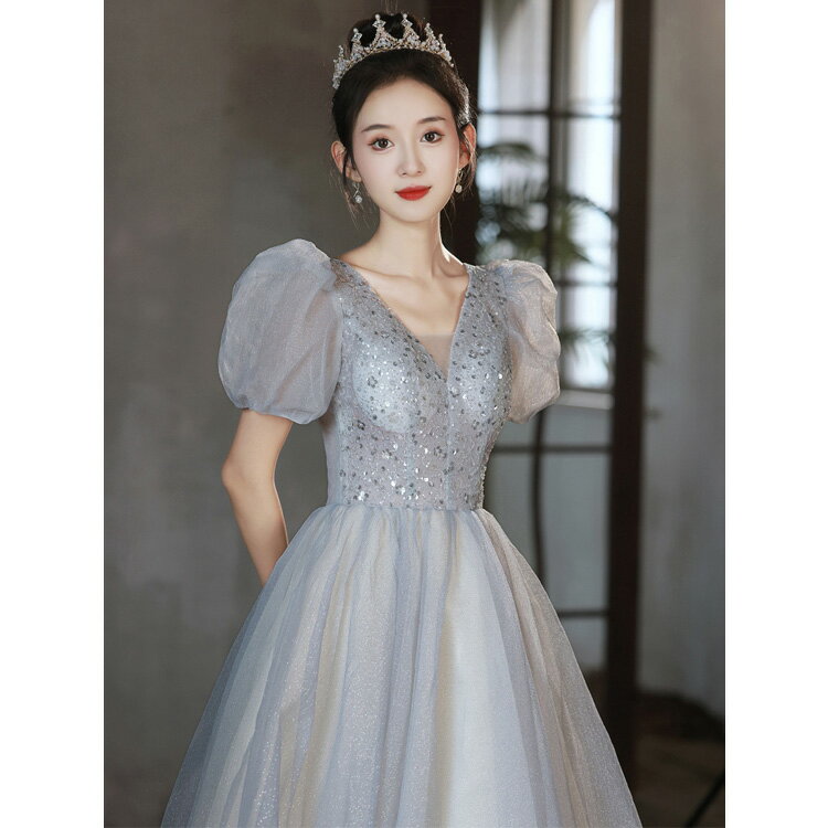 Rakuten - 送料無料 イブニングドレス ロングドレス シルバー グレー 結婚式ドレス 二次会ドレス ロング Aライン パフスリーブ Vネック 発表会ドレス 演奏会ドレス お呼ばれドレス パーティードレス XS S M L XL XXL