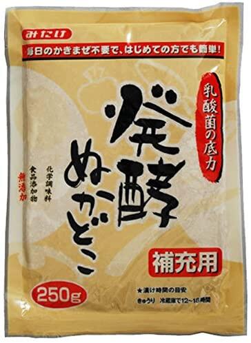 送料：ゆうパケットにて全国一律送料無料 あらかじめ発酵させ、野菜を美味しく漬けることができる状態でお届けする補充用のぬか床です。捨て漬けなどの初期のお手入れも不要で、届いたその日からすぐに野菜を漬けられます。