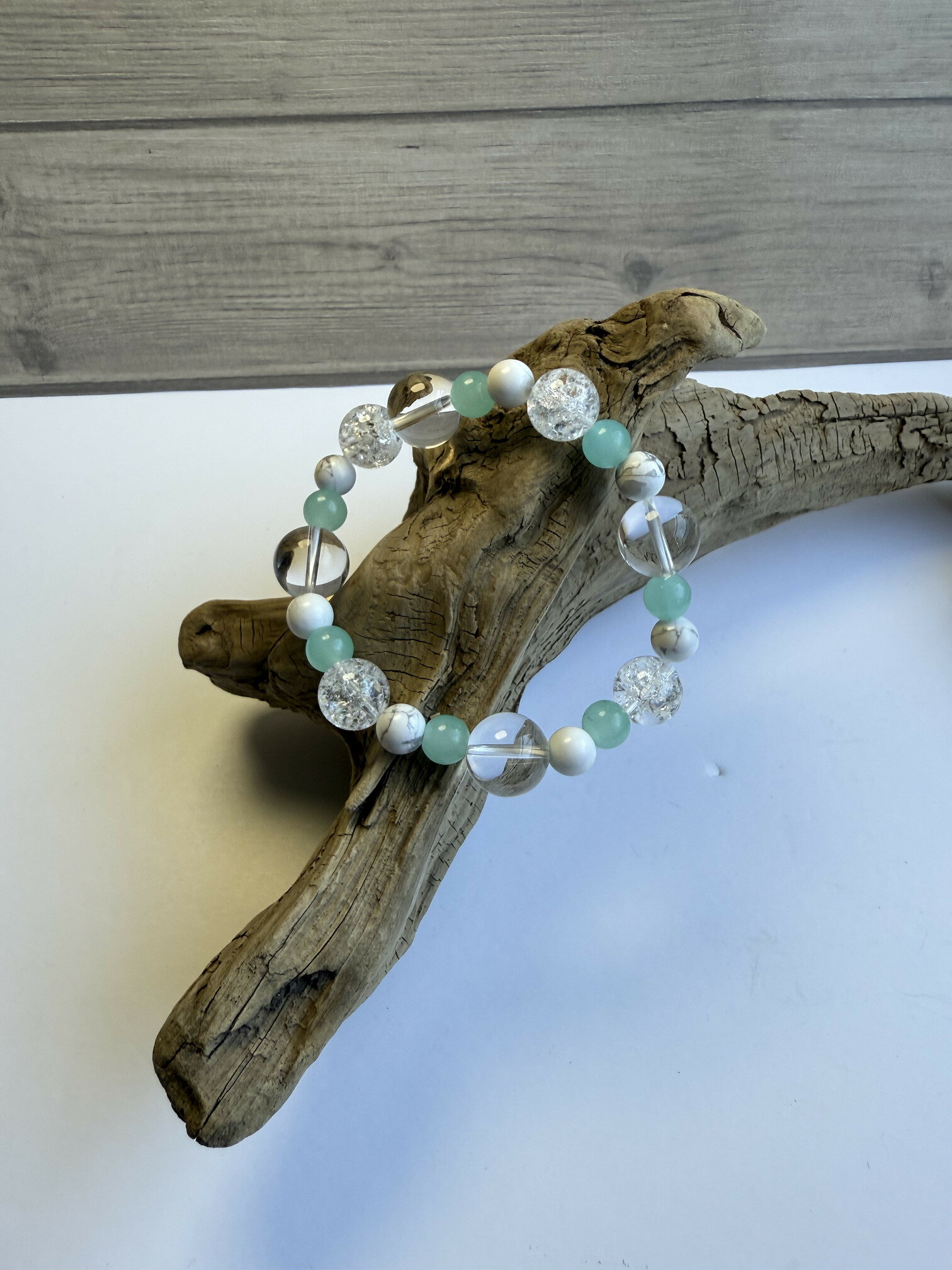 ブレスレット 天然石 パワーストーン ブレス レディース メンズ 数珠 女性 男性 金運 健康運 勝負運 恋愛運 仕事運 開運 無病息災 家庭円満 厄除け ペア ビーズ シンプル プレゼント アクセサリー フリーサイズ 水色 クリア 白 アゲート ハウライト 水晶 クラック水晶【025】