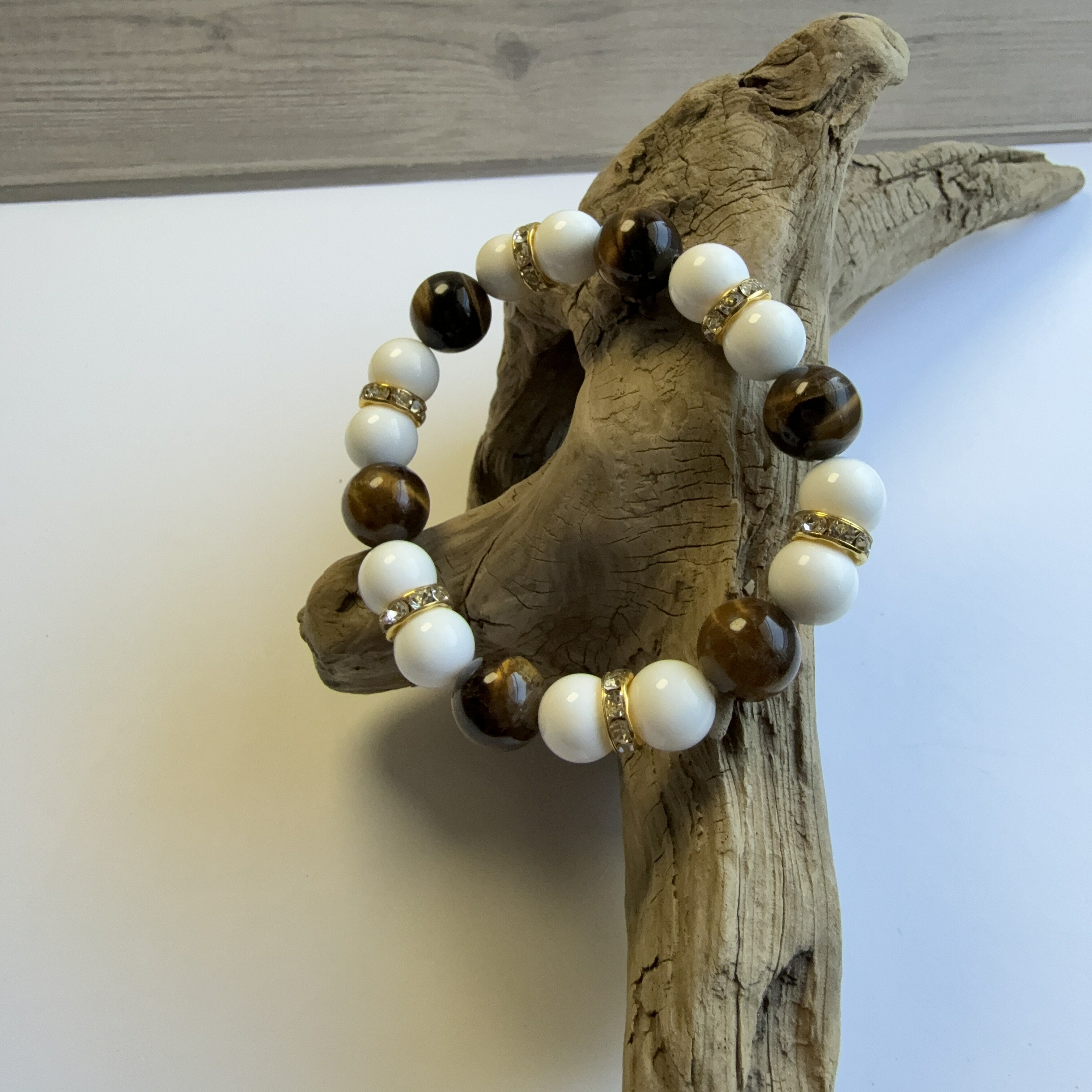 ブレスレット 天然石 パワーストーン ブレス レディース メンズ 数珠 女性 男性 金運 健康運 勝負運 恋愛運 仕事運 開運 無病息災 家庭円満 厄除け ペア ビーズ シンプル プレゼント アクセサリー フリーサイズ 茶色 白 タイガーアイ ホワイトオニキス【028】