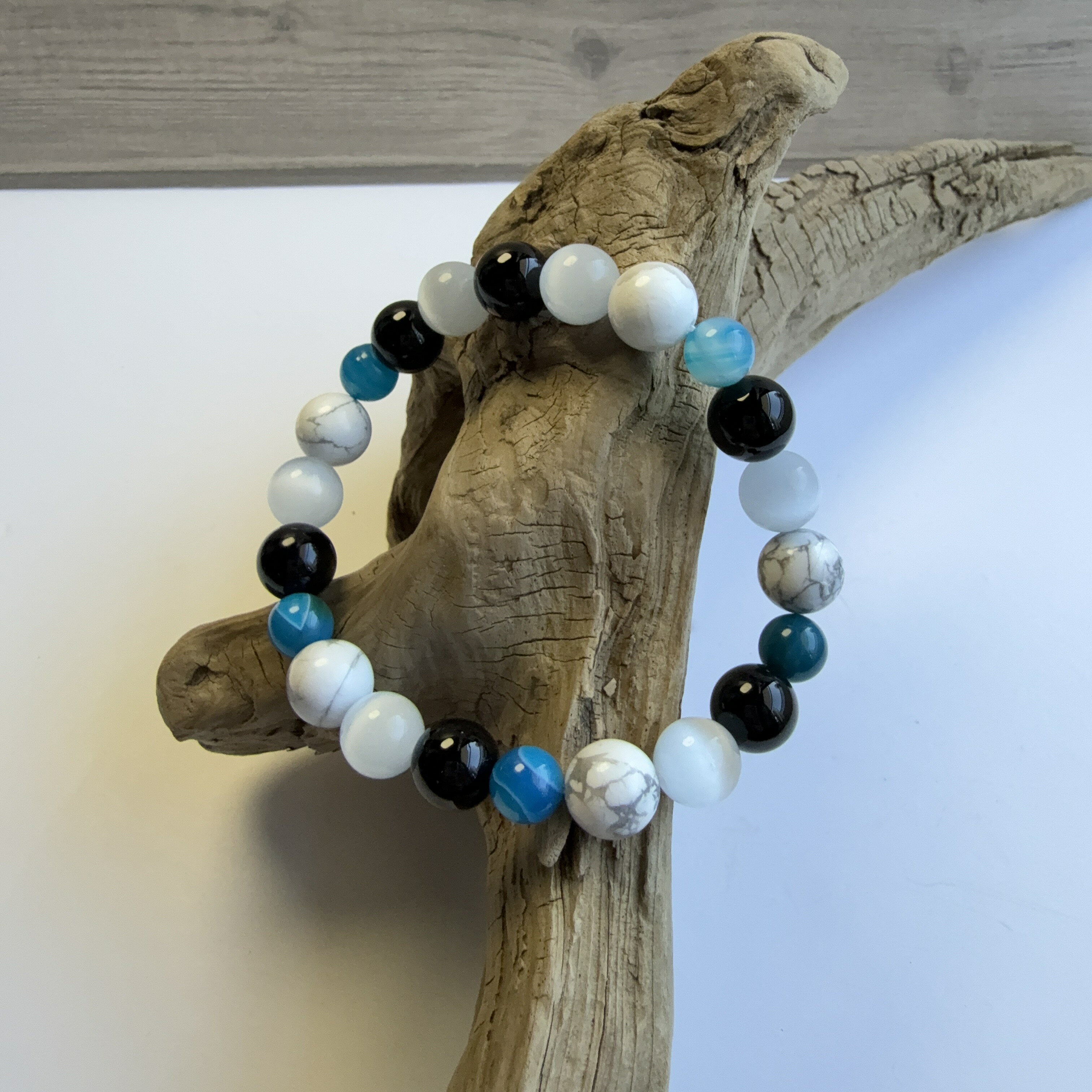 ブレスレット 天然石 パワーストーン ブレス レディース メンズ 数珠 女性 男性 金運 健康運 勝負運 恋愛運 仕事運 開運 無病息災 家庭円満 厄除け ペア ビーズ シンプル プレゼント アクセサリー フリーサイズ 青 白 黒 キャッツアイ アゲート オニキス ハウライト【029】