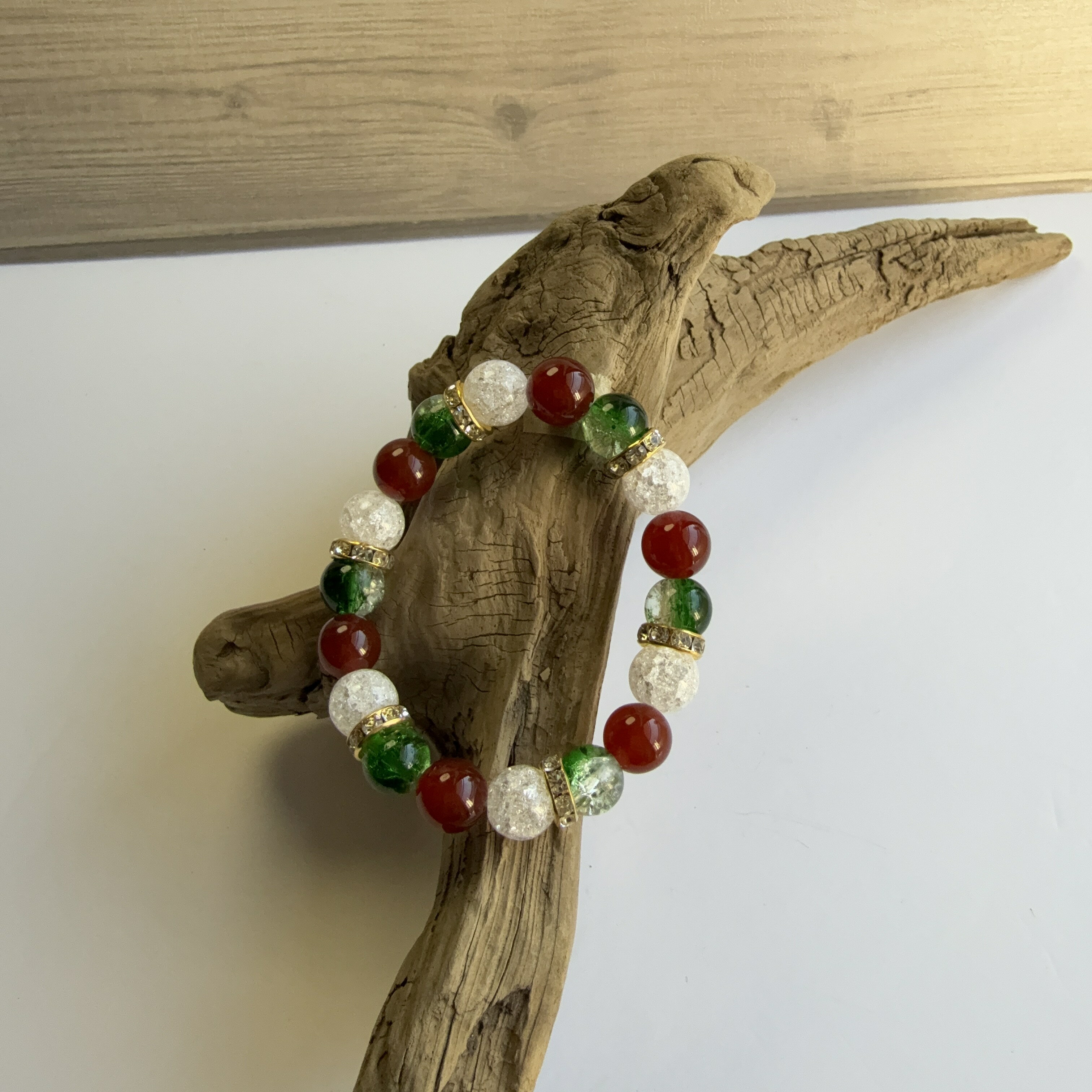 ブレスレット 天然石 パワーストーン ブレス レディース メンズ 数珠 女性 男性 金運 健康運 勝負運 恋愛運 仕事運 開運 生命力 家庭円満 浄化 厄除け 子宝 リフレッシュ ペア ビーズ シンプル プレゼント アクセサリー フリーサイズ レットアゲート クラック水晶【049】