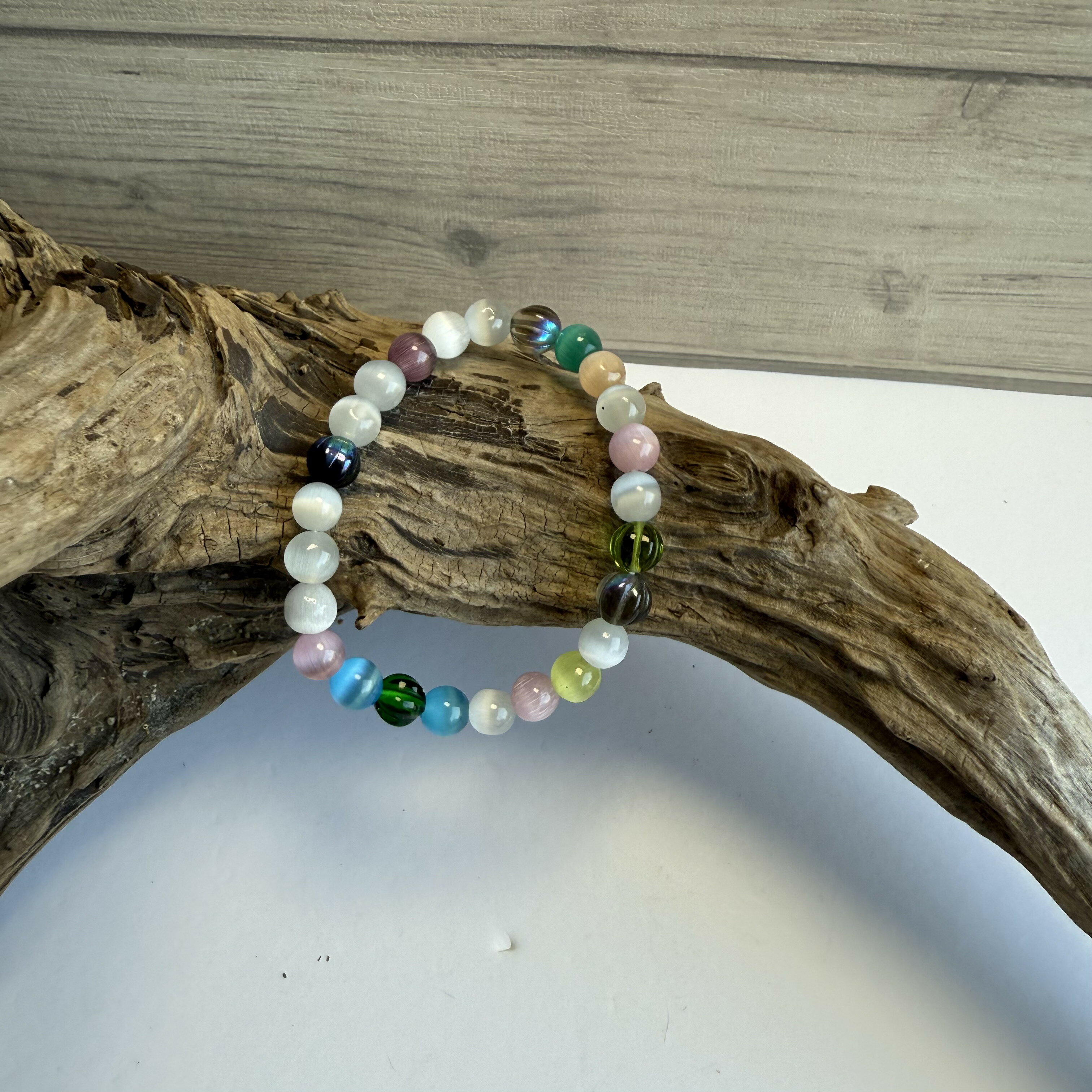 ブレスレット 天然石 パワーストーン ブレス レディース メンズ 数珠 女性 男性 金運 健康運 勝負運 恋愛運 仕事運 開運 無病息災 家庭円満 厄除け ペア ビーズ シンプル プレゼント アクセサリー フリーサイズ ピンク 黄色 水色 白 緑 キャッツアイ チェコビーズ【023】