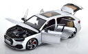 Keng Fai 1/18 アウディ RS4 アバント 2020 シルバー アクセサリー付き 開閉KengFai 1:18 Audi RS4 Avant 2020 silver with acessories