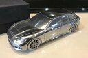 ポルシェ特注 1/43 ポルシェ パナメーラ アルミニウム ペーパーウェイトGenuine FACTORY Porsche panamera Aluminum Chrome model scale 1:43 Paperweight