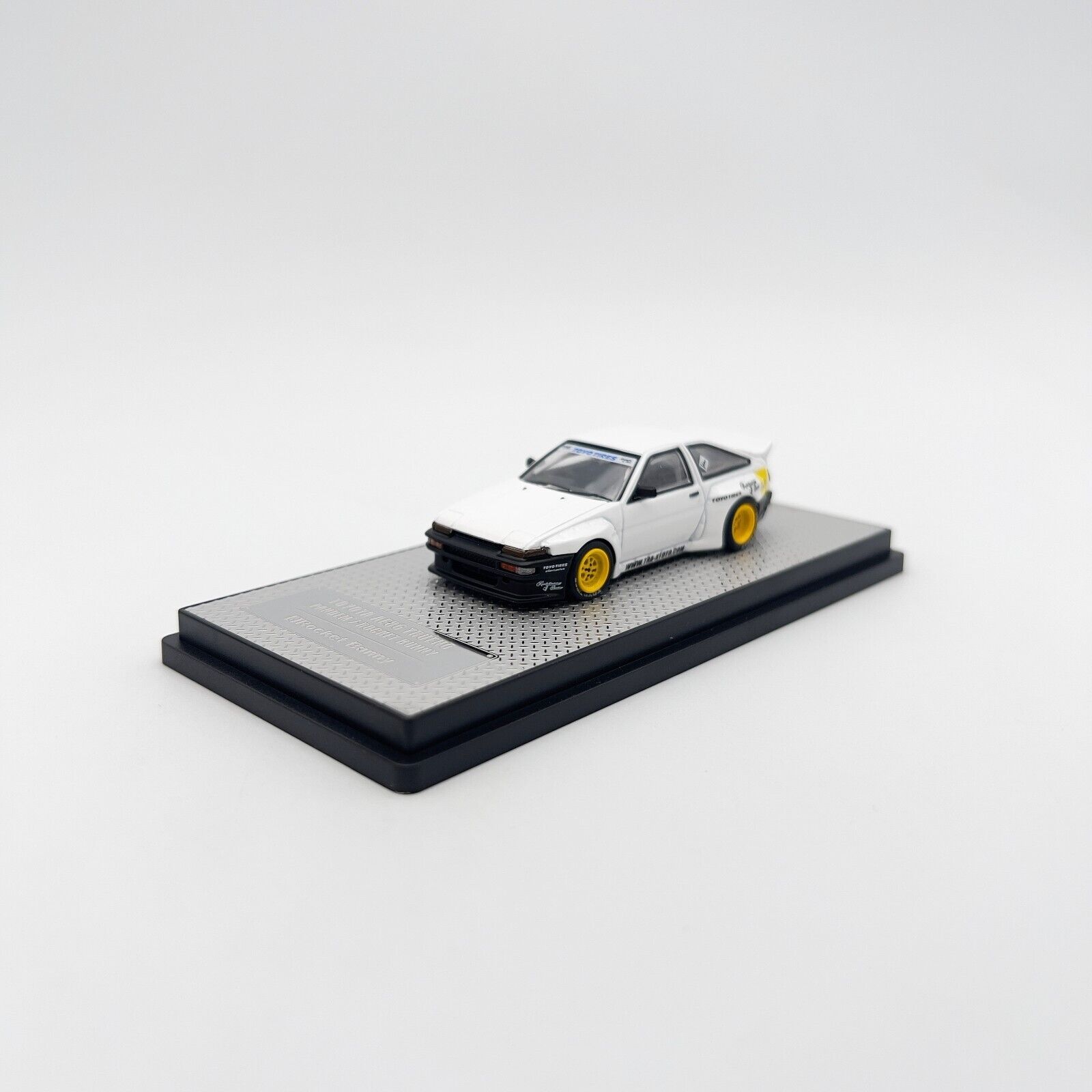 INNO64 1/64 トヨタ AE86 トレノ パンデム ロケットバニー ホワイト INNO64 1:64 Toyota AE86 Trueno Pandem Rocket Bunny White