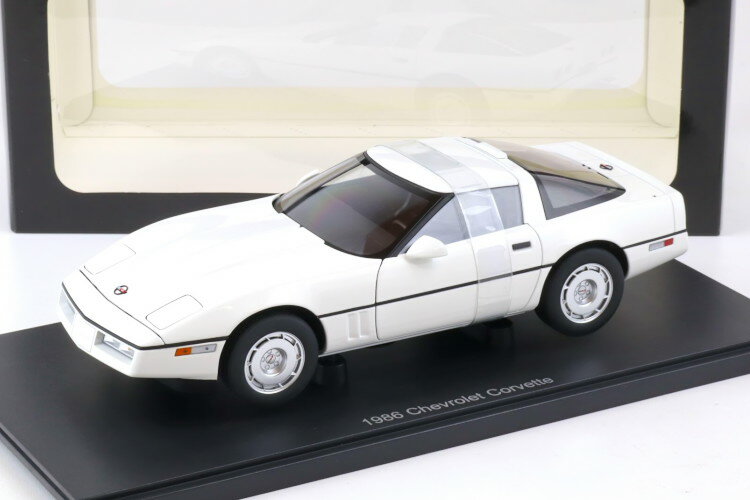 オートアート 1/18 シボレー コルベット C4 1986 ホワイト 開閉Autoart 1:18 Chevrolet Corvette C4 1986 white